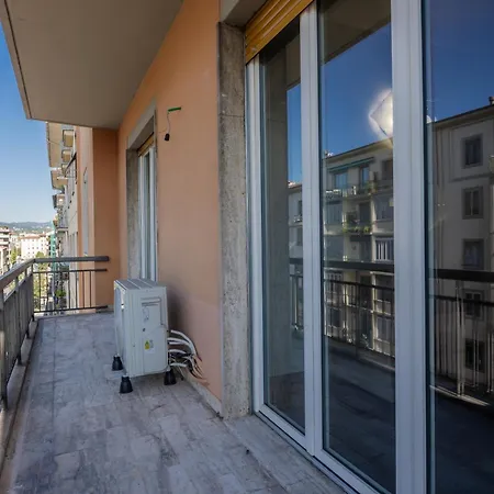 Lungarno Apartment-2
